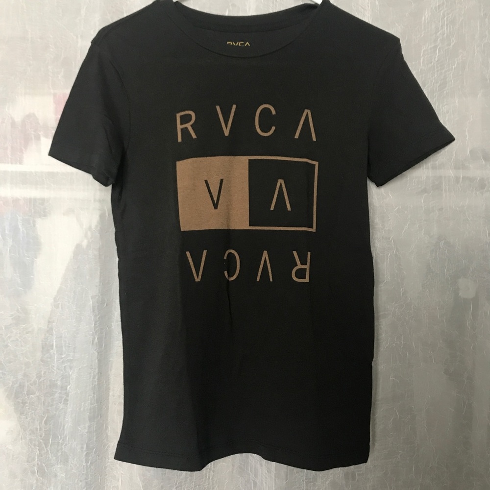 Tilly's - RVCA shirt